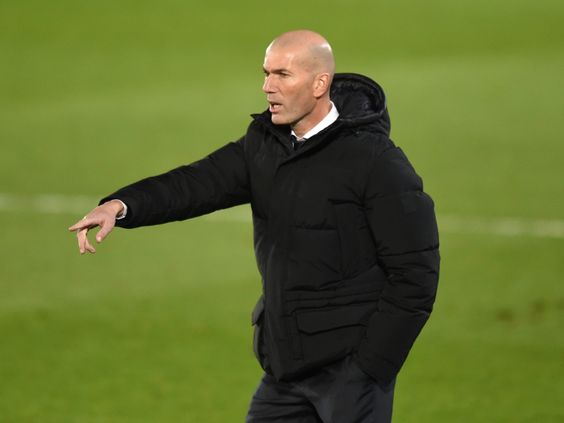 Read more about the article Zinedine Zidane: Memori dan Kepemimpinan yang Melenyap di Dunia Sepakbola