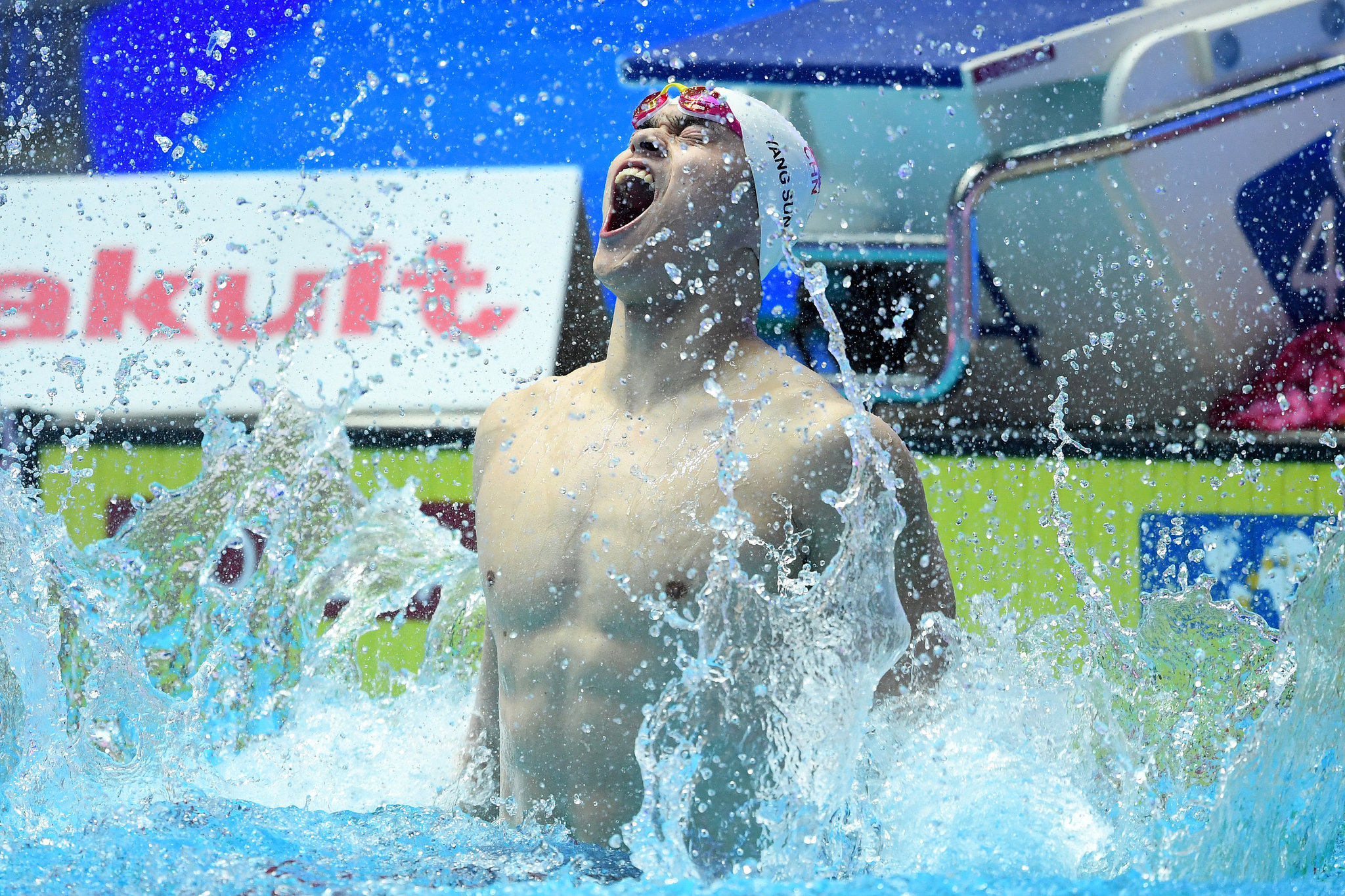 Read more about the article Mengungkap Pesona Matahari: Sun Yang dan Kilau Gemilangnya di Dunia Renang